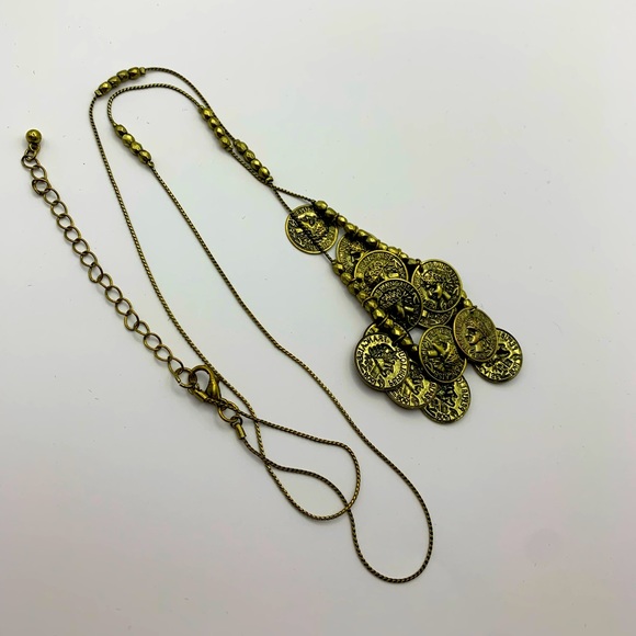 Faux Coin & Beaded Necklace. Goldtone twisted chain w/faceted beads & faux coins - Picture 3 of 4